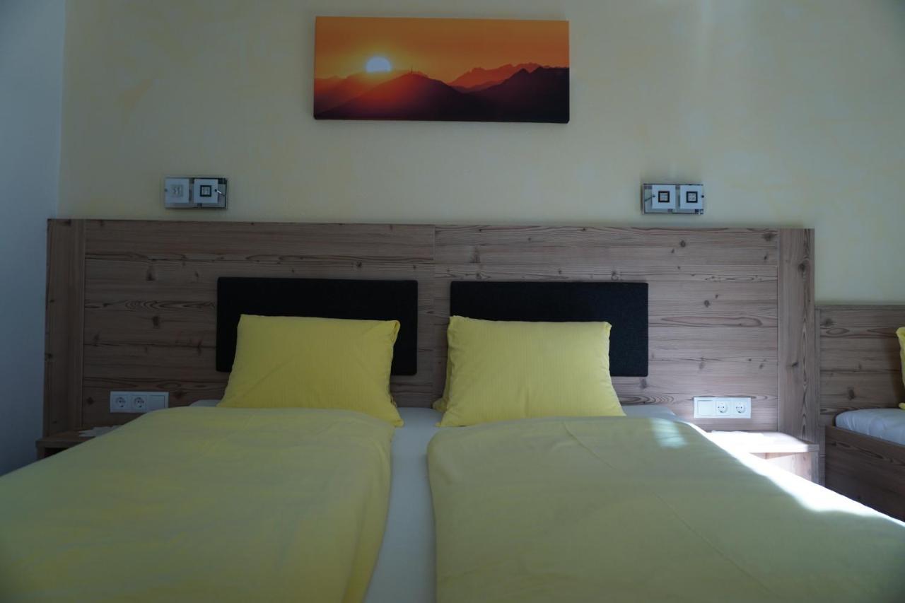 Pension Klampferer Neustift im Stubaital Exterior foto