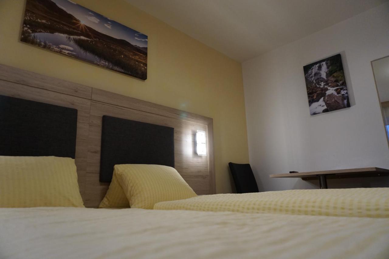 Pension Klampferer Neustift im Stubaital Exterior foto
